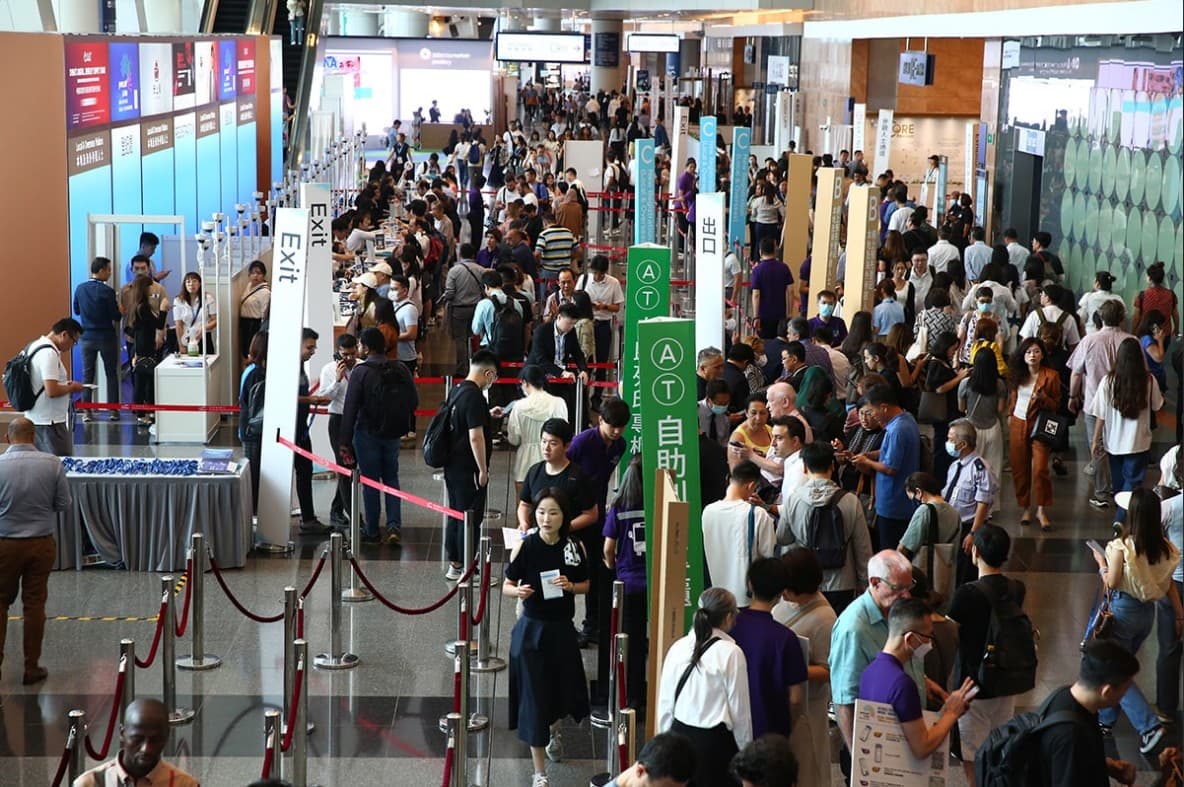 Hong Kong Jewellery Exhibition - Image 3