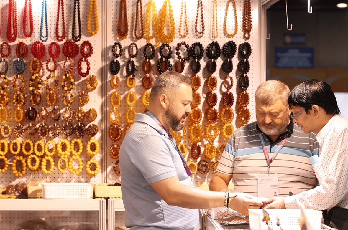 Jewellery & Gem - Image 5