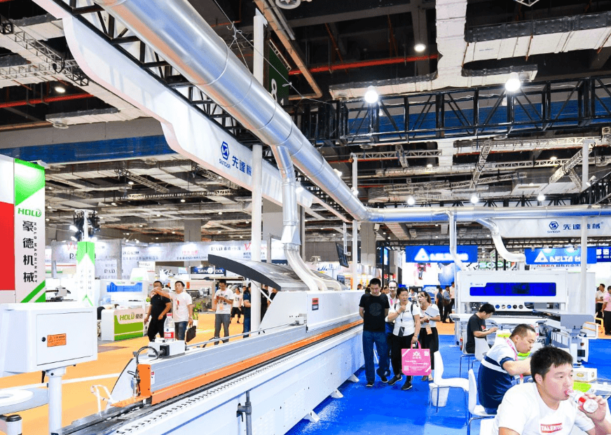 Shanghai International Furniture Manufacturing Equipment and Woodworking Machinery Exhibition - Image 1